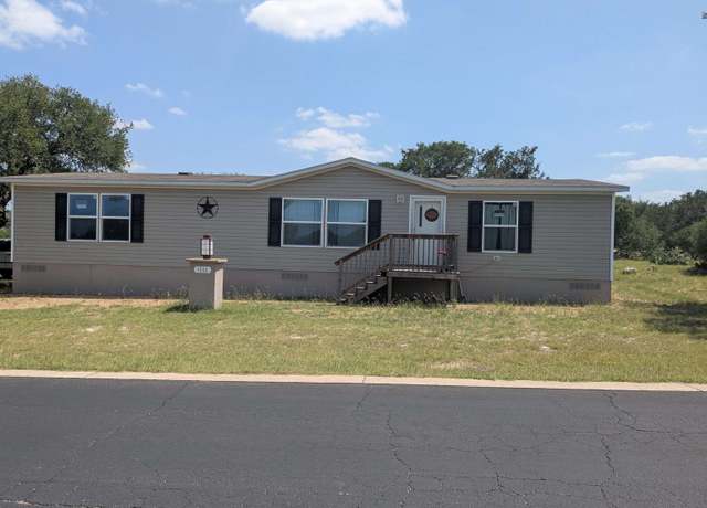 Property at 1500 19th St, Horseshoe Bay, TX 78657, 3 beds, 2 baths