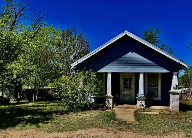 Property at 403 North Elm St, Richland Springs, TX 76871, 3 beds, 1 bath