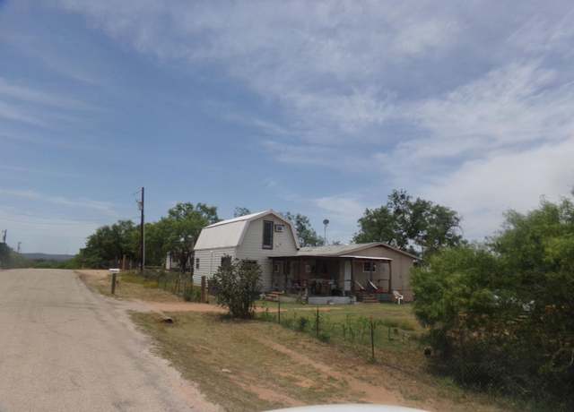 Property at 514 Valley, Kingsland, TX 78639, 2 beds, 1 bath