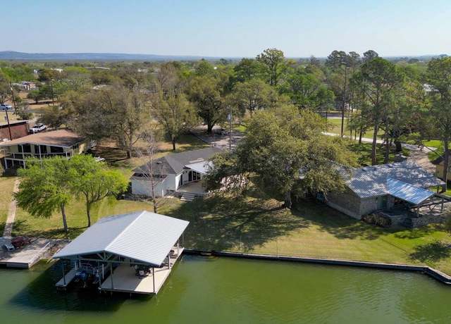 Property at 286 E Lakeshore Dr, Sunrise Beach, TX 78643, 2 beds, 2 baths
