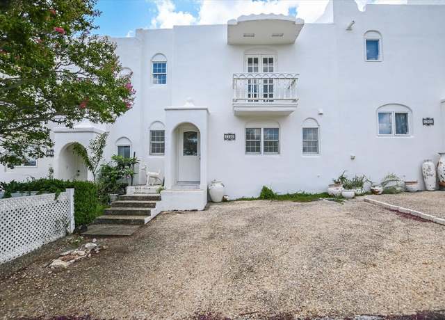 Property at 108 Lachite C-290, Horseshoe Bay, TX 78657, 2 beds, 2.5 baths