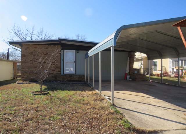 Property at 804 N Vanderveer, Burnet, TX 78611, 3 beds, 2 baths