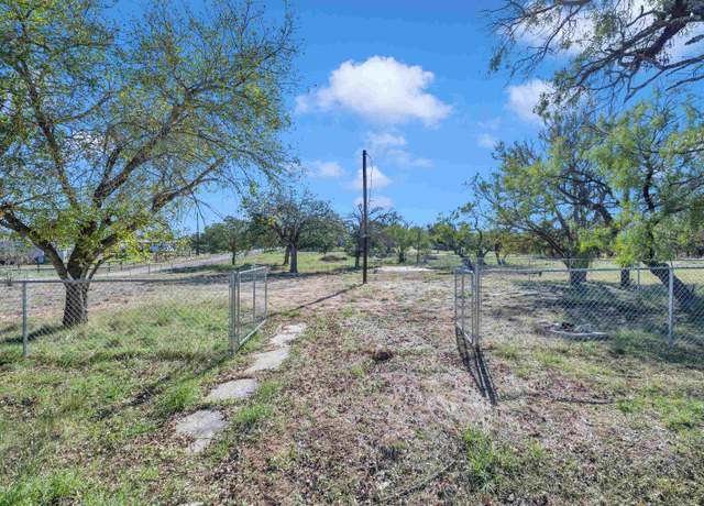 Property at 238 E Briar St, Granite Shoals, TX 78654