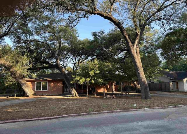 Property at 1104 Arbor Ln, Marble Falls, TX 78654, 3 beds, 2 baths