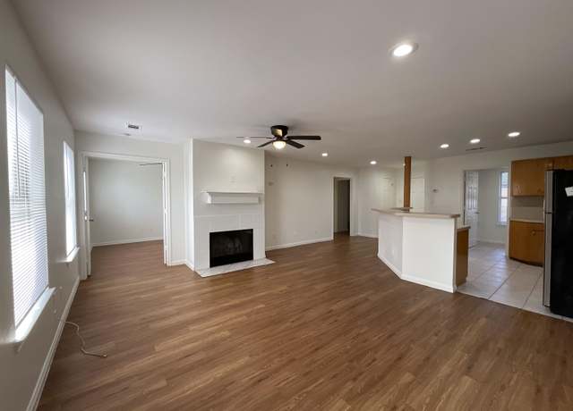 Property at 405 Green Leaf, Horseshoe Bay, TX 78657