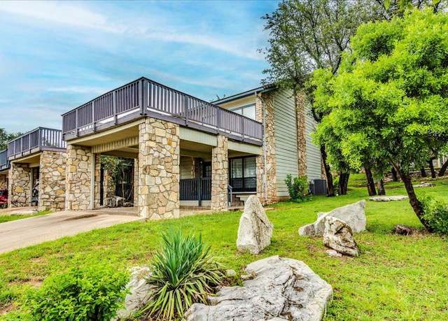Property at 501 Highlands Blvd, Horseshoe Bay, TX 78657, 3 beds, 3.5 baths
