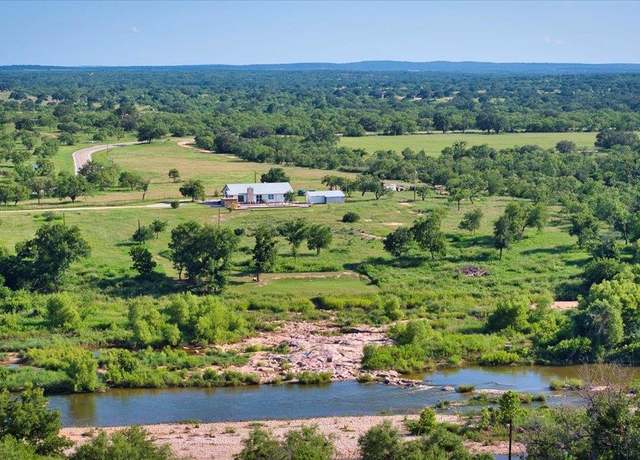 Property at 19811 Ranch Road 152, Llano, TX 78631, 3 beds, 3.5 baths