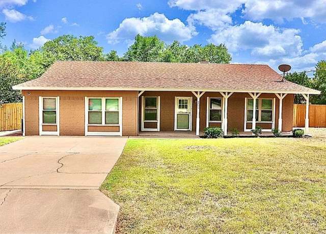 Property at 501 Possum Trot St, Burnet, TX 78611, 4 beds, 2 baths