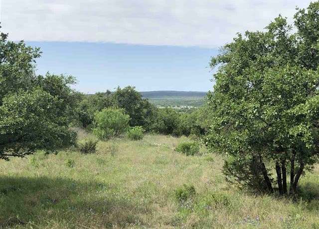 Property at 731 Lookout Rd, Kingsland, TX 78639