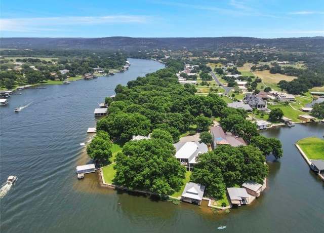 Property at 311 River Rd, Kingsland, TX 78639, 4 beds, 4.5 baths