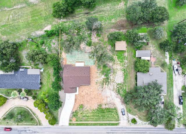 Property at 1413 Bluebonnet Dr, Marble Falls, TX 78654