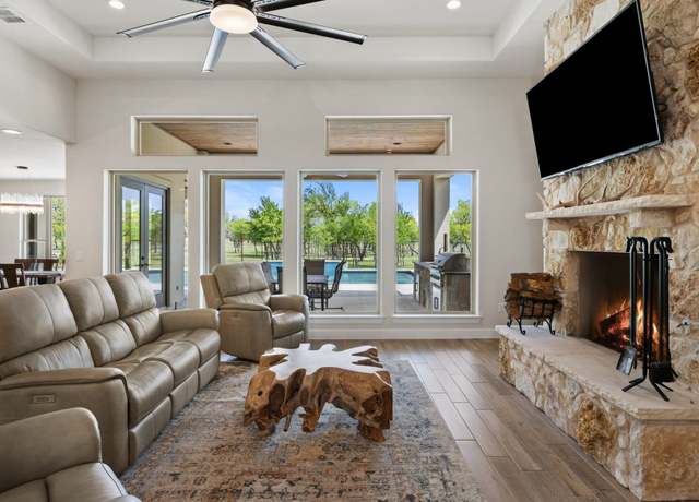 Property at 10090 Ranch Road 1323, Johnson City, TX 78636, 3 beds, 2.5 baths