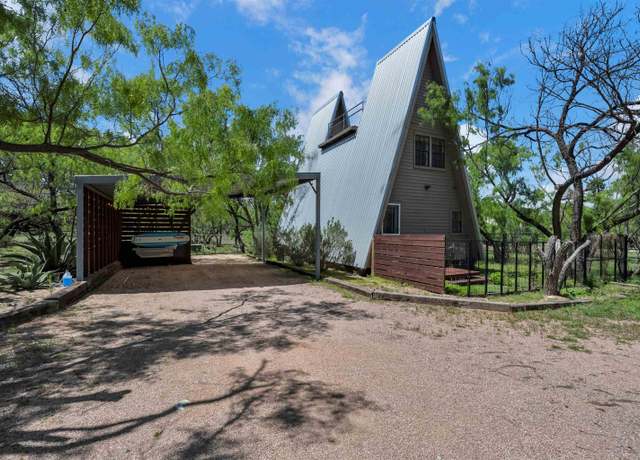 Property at 932 Cr 118, Burnet, TX 78611, 1 bed, 1.5 baths