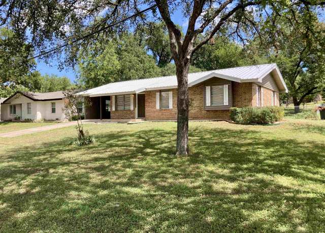 Property at 901 Avenue E, Marble Falls, TX 78654, 3 beds, 1 bath