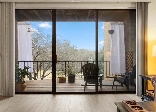 Property at 117 Lost Spur #5 Spur, Horseshoe Bay, TX 78657, 2 beds, 3 baths