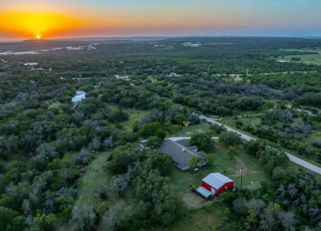 Property at 200 Cedar Ridge Dr, Marble Falls, TX 78654, 3 beds, 3 baths