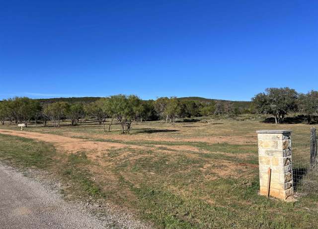 Property at 901 Escalar Dr, Kingsland, TX 78609