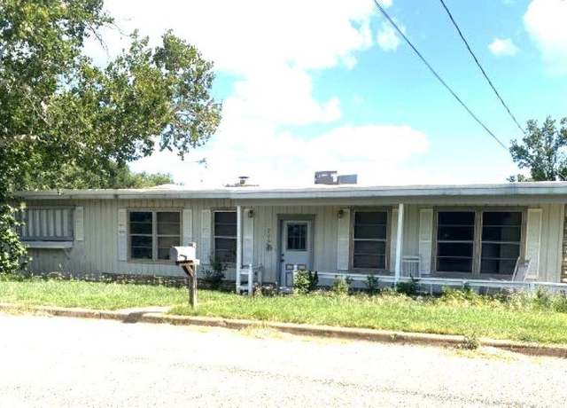 Property at 206 Sunset St, Llano, TX 78643, 3 beds, 4 baths