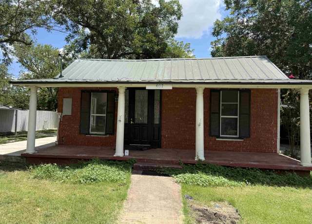 Property at 407 S Main St, Burnet, TX 78611, 2 beds, 3 baths