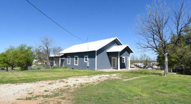 Photo of 303 N Hall St, San Saba, TX 76871