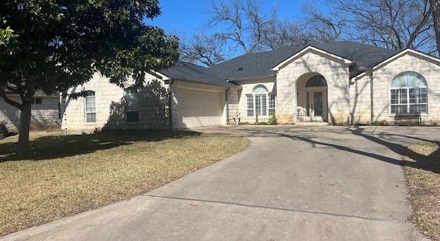 Photo of 310 Meadowlakes Dr, Meadowlakes, TX 78654