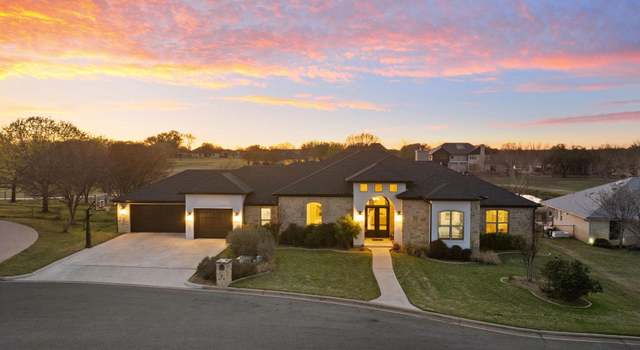 Photo of 146 Pinehurst St, Meadowlakes, TX 78654