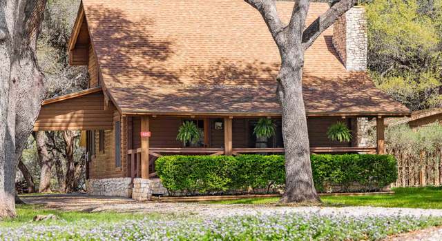 Photo of 425 Pecan Creek Dr, Horseshoe Bay, TX 78657