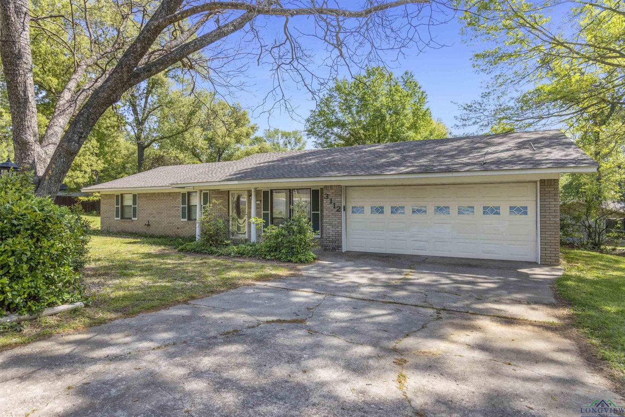 3112 N Clinton, Longview, TX 75604 MLS 20231689 Redfin