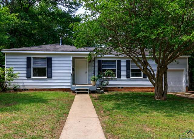 Property at 1321 Lake Dr, Longview, TX 75601, 4 beds, 3 baths