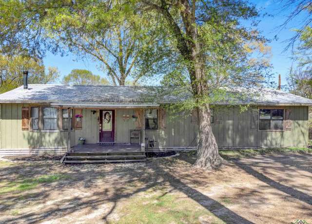 Property at 239 Woodhaven Dr, Kilgore, TX 75662, 3 beds, 2 baths