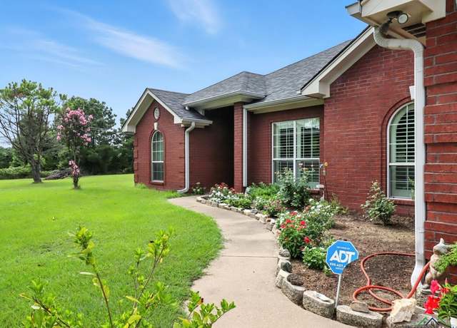 Property at 616 Willow Rd, Hallsville, TX 75650, 3 beds, 2 baths
