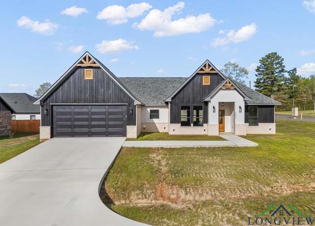 Property at 101 Queens Ct, Marshall, TX 75672, 3 beds, 2 baths