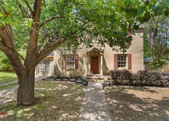 Property at 409 Shirley St, Marshall, TX 75670, 3 beds, 1.5 baths