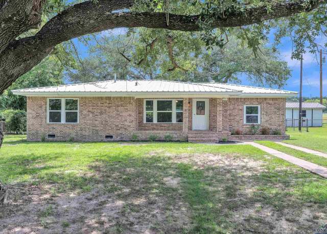 Property at 1322 US Highway 271 N, Gilmer, TX 75644, 3 beds, 2 baths
