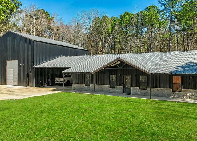 Property at 139 Hyacinth Rd, Gilmer, TX 75645, 3 beds, 2 baths