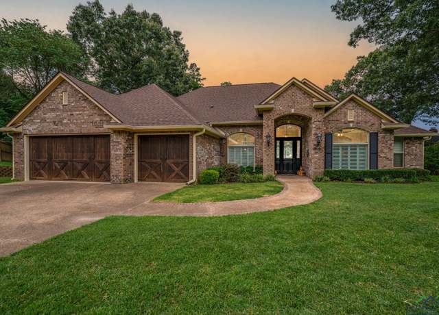 Property at 1020 Shadowood Dr, Marshall, TX 75672, 3 beds, 2.5 baths