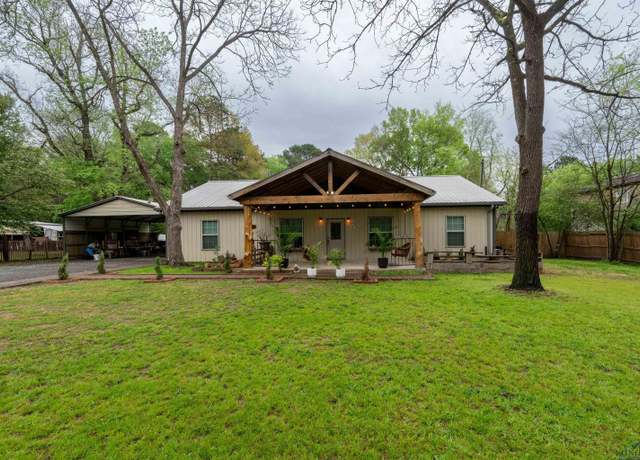 Property at 3665 Cr 198 D, Kilgore, TX 75662, 3 beds, 2 baths