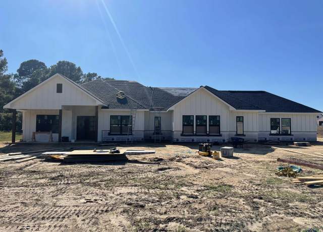 Property at 989 County Road 2204d, Tatum, TX 75691, 4 beds, 2.5 baths