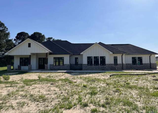 Property at 989 County Road 2204d, Tatum, TX 75691, 4 beds, 2.5 baths