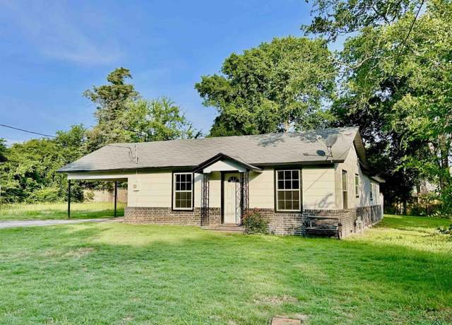 Property at 1413 Dudley Dr, Kilgore, TX 75662, 3 beds, 2 baths