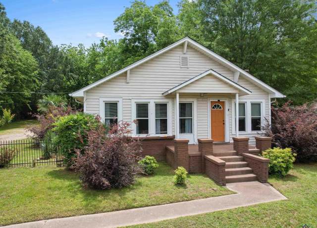 Property at 1508 Alpine Rd, Longview, TX 75701, 3 beds, 2 baths