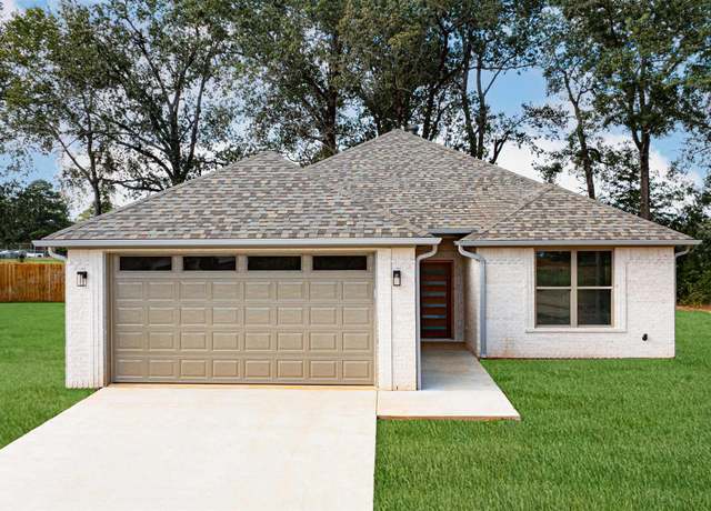 Property at 1505 Remington Ct, Kilgore, TX 75662, 3 beds, 2 baths