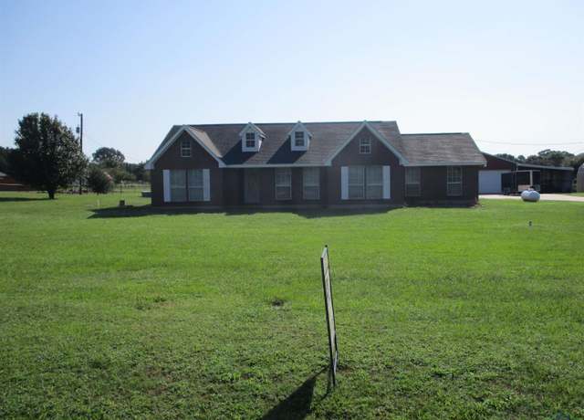 Property at 1370 Cr 306 D, Henderson, TX 75654, 3 beds, 2 baths