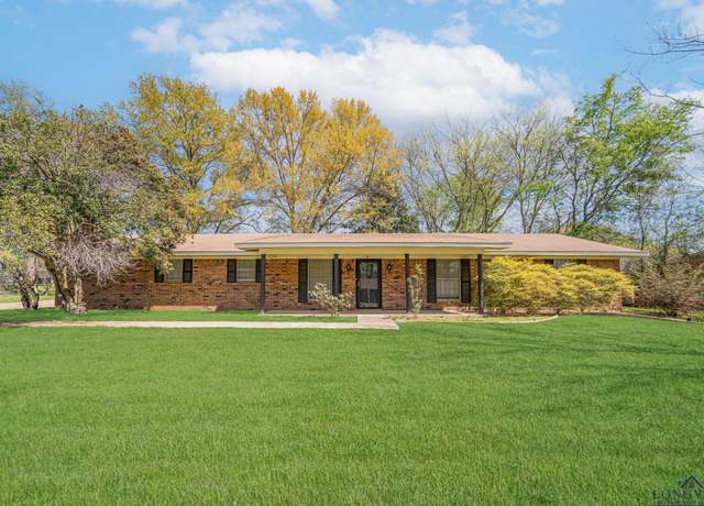 Property at 105 Sherwood Dr, Longview, TX 75605, 3 beds, 2 baths