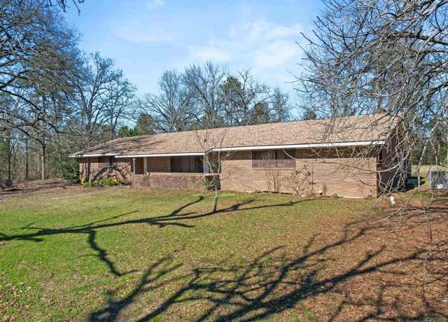 Property at 4484 County Road 1582, Avinger, TX 75630, 4 beds, 2.5 baths