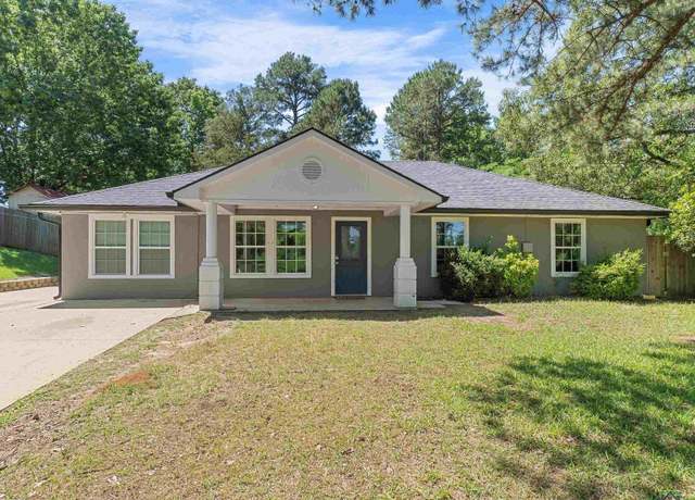 Property at 200 Meridian St, Gladewater, TX 75647, 4 beds, 2 baths