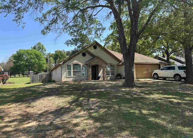 Property at 105 Bob White Dr, Gilmer, TX 75644, 4 beds, 2 baths