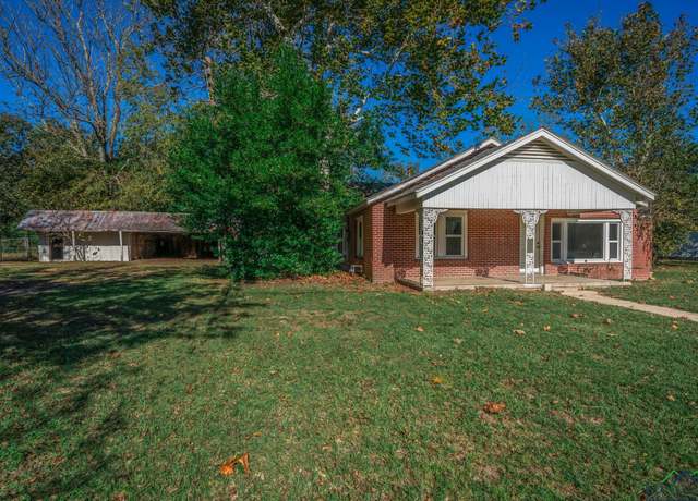 Property at 1221 Sanders St, Gladewater, TX 75647, 3 beds, 1 bath