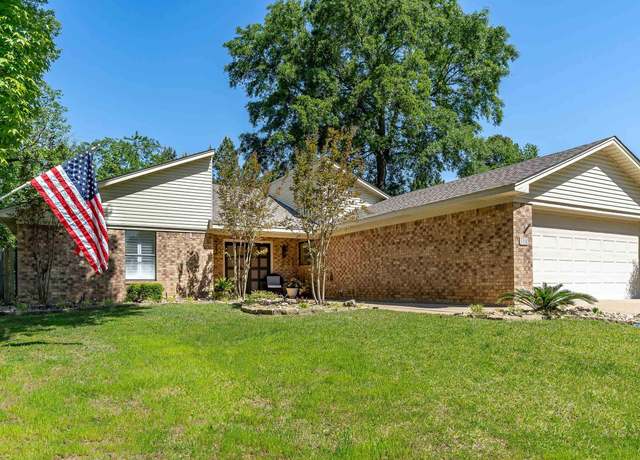 Property at 1315 Tiffany Ln, Longview, TX 75604, 4 beds, 2 baths