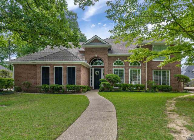 Property at 1014 Lovers Ln, Longview, TX 75604, 5 beds, 4 baths